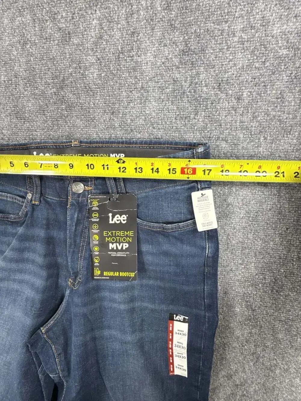 Lee Men's Extreme Motion MVP Regular Bootcut Jeans, Andover Wash, Size 34x30